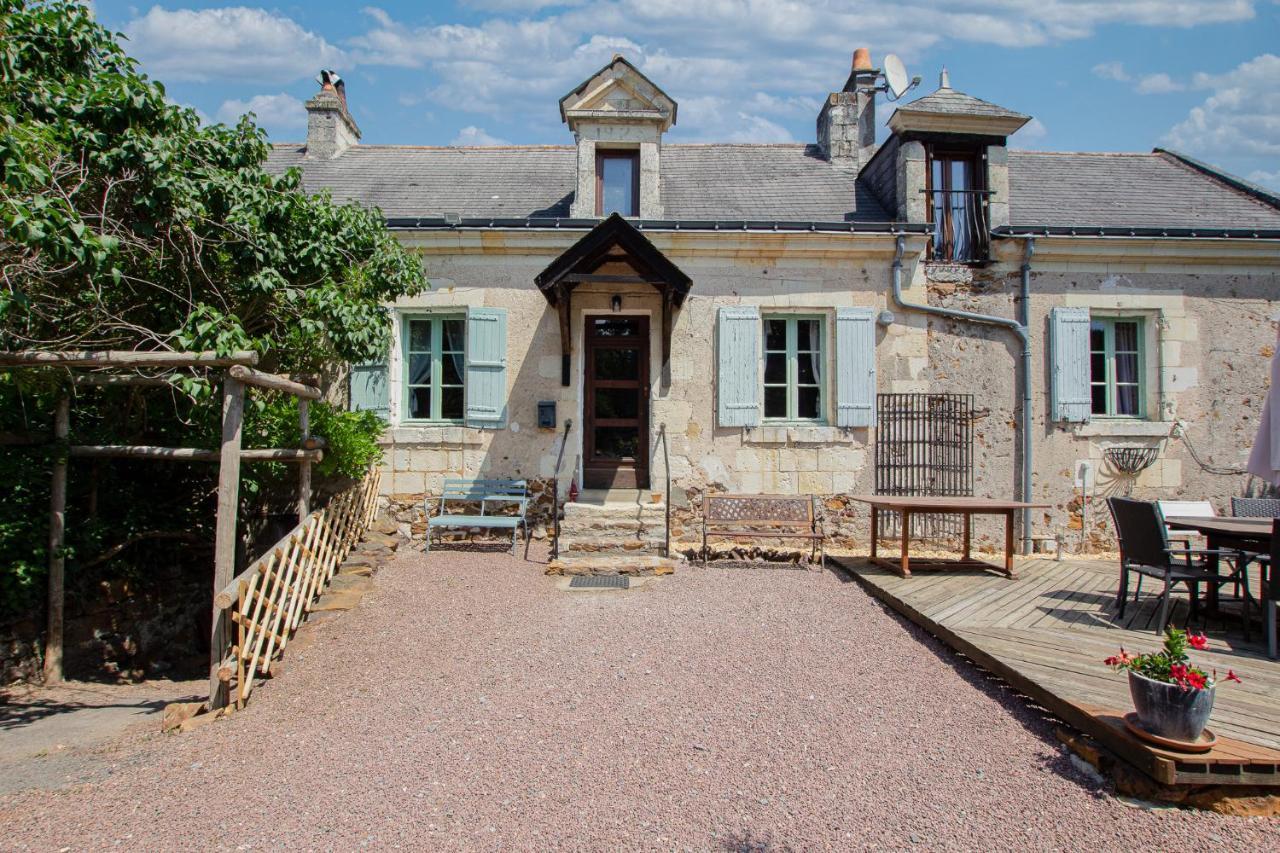 Roche-Loire Villa Le Thoureil Exterior photo